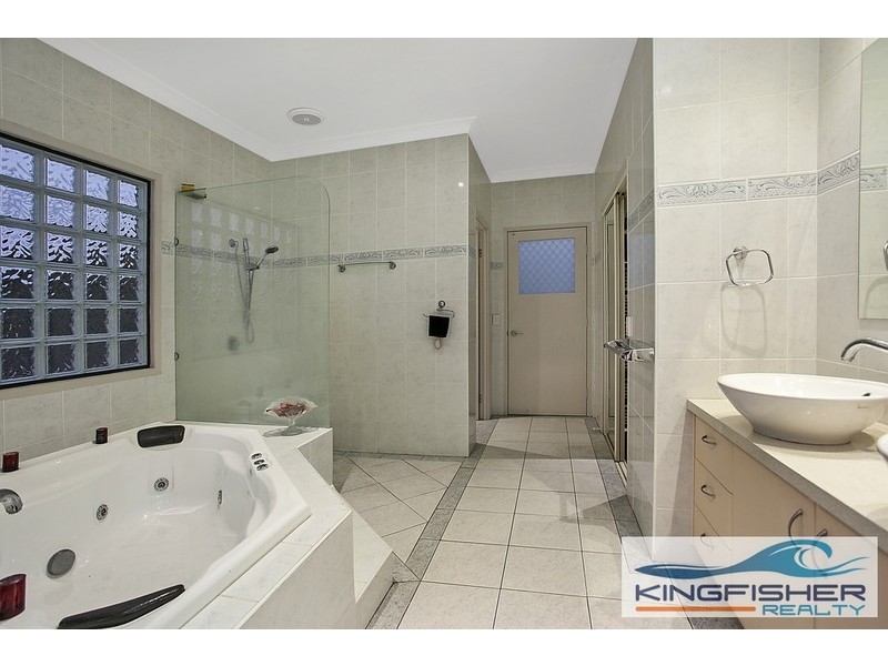 24 Tabilban Street, Burleigh Heads QLD 4220