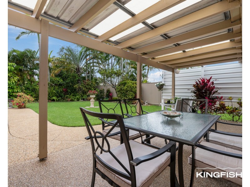 5 Goldfinch Avenue, Burleigh Waters QLD 4220