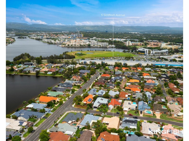 5 Goldfinch Avenue, Burleigh Waters QLD 4220