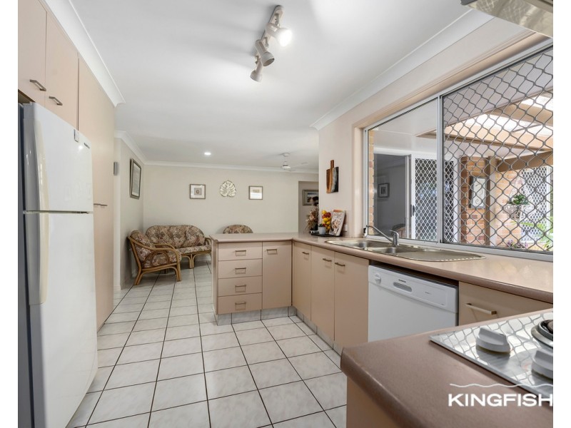 5 Goldfinch Avenue, Burleigh Waters QLD 4220