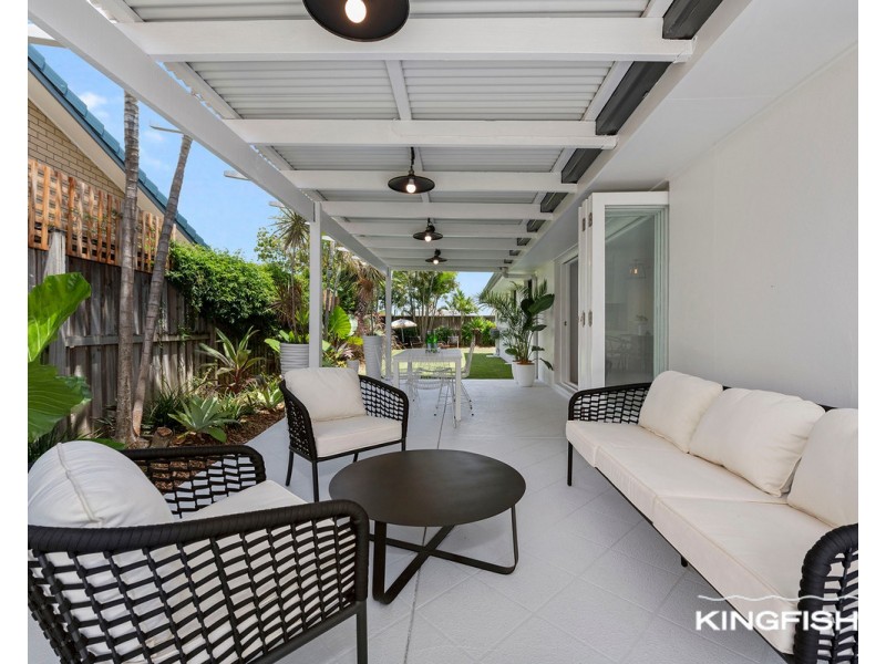 1 Intrepid Drive, Mermaid Waters QLD 4218