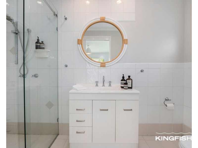 1 Intrepid Drive, Mermaid Waters QLD 4218