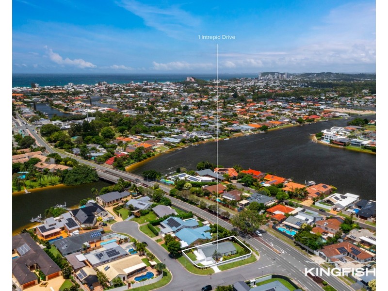 1 Intrepid Drive, Mermaid Waters QLD 4218