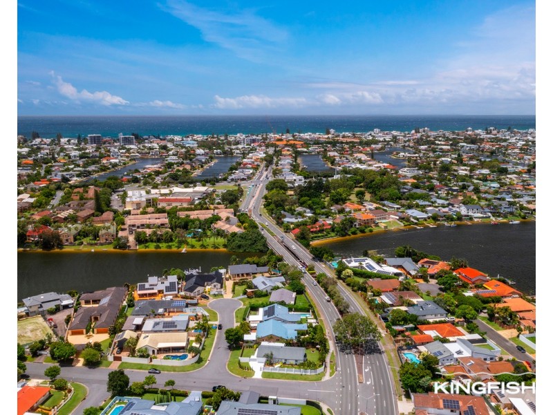 1 Intrepid Drive, Mermaid Waters QLD 4218