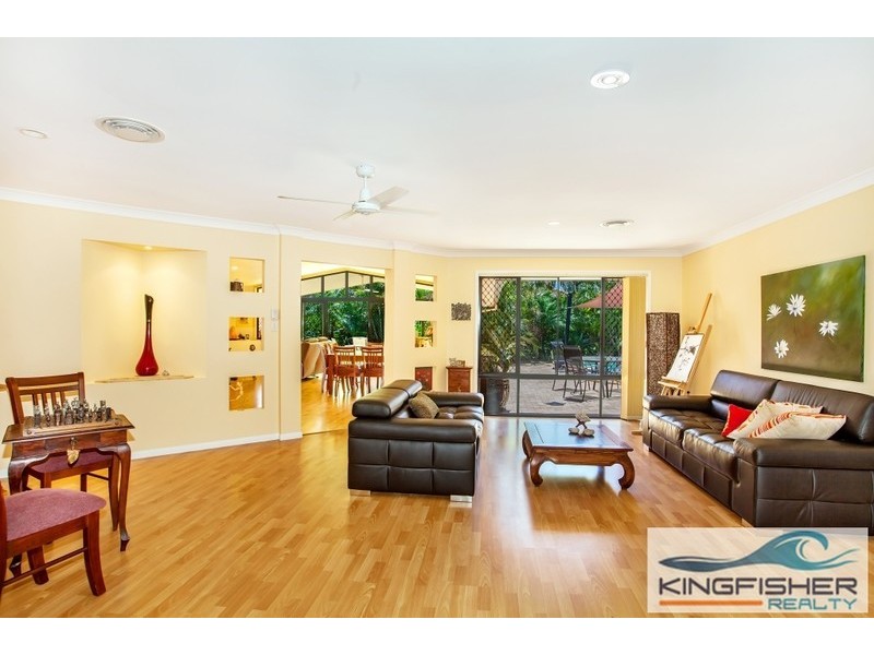 38 Sea Eagle Drive, Burleigh Waters QLD 4220