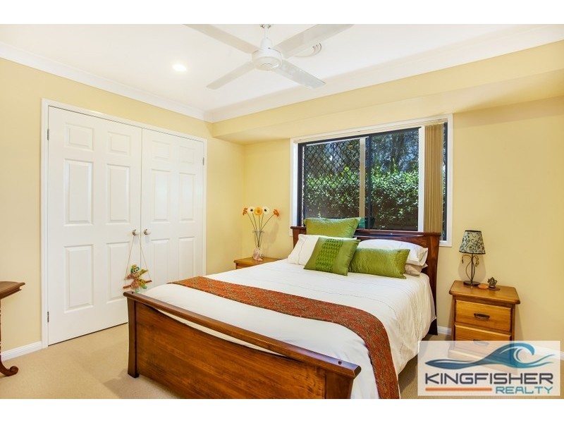 38 Sea Eagle Drive, Burleigh Waters QLD 4220