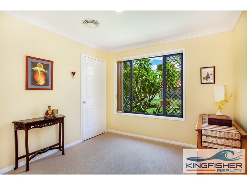 38 Sea Eagle Drive, Burleigh Waters QLD 4220