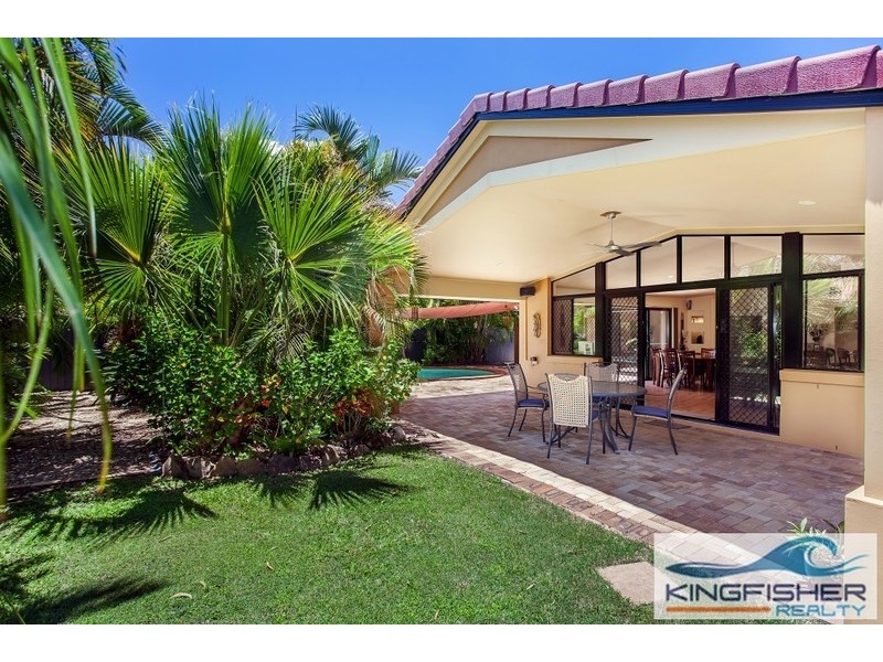 38 Sea Eagle Drive, Burleigh Waters QLD 4220