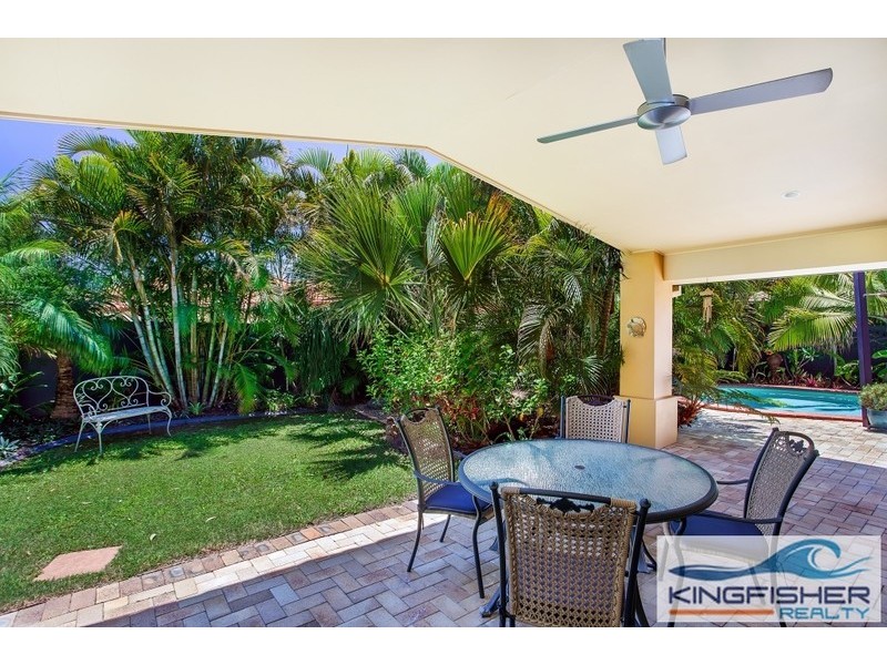 38 Sea Eagle Drive, Burleigh Waters QLD 4220