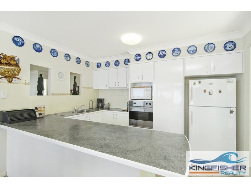 11 Casablanca Court, Burleigh Waters QLD 4220