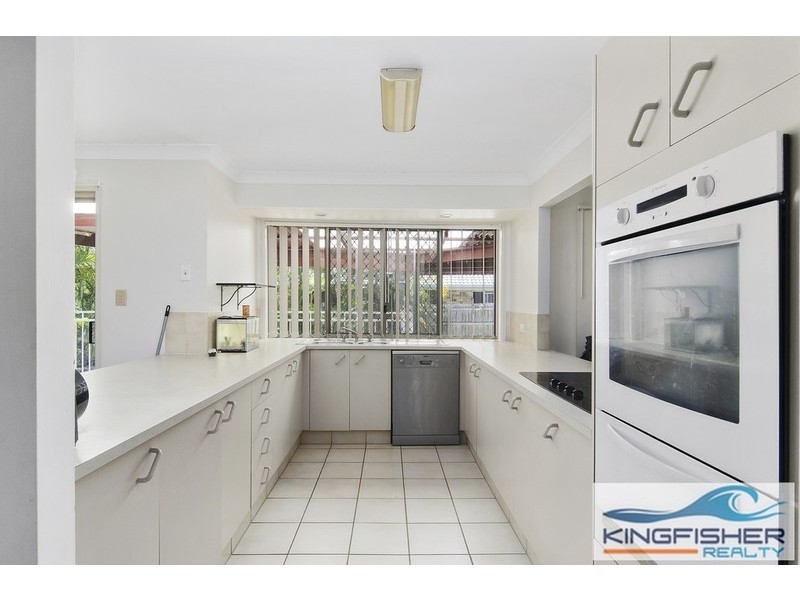 24 Hindmarsh Court, Robina QLD 4226