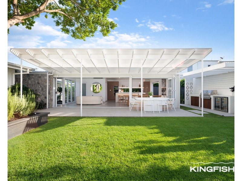 23 Savoy Drive, Broadbeach Waters QLD 4218