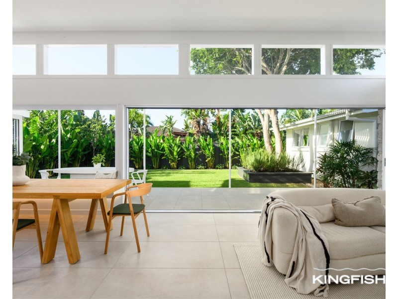 23 Savoy Drive, Broadbeach Waters QLD 4218