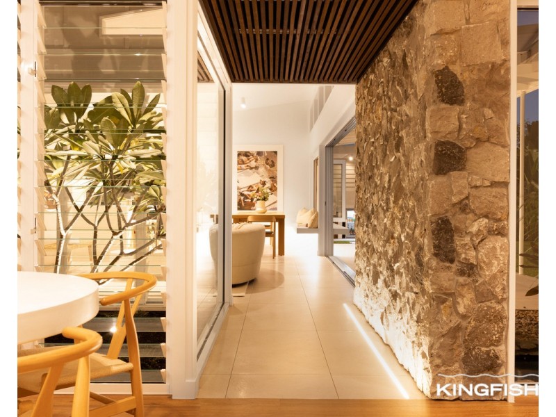 23 Savoy Drive, Broadbeach Waters QLD 4218