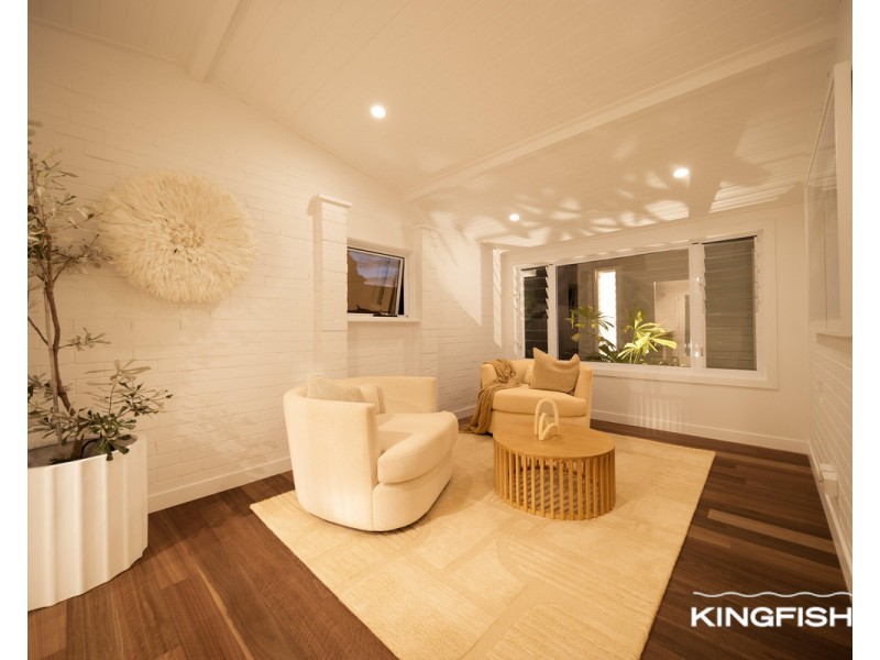 23 Savoy Drive, Broadbeach Waters QLD 4218