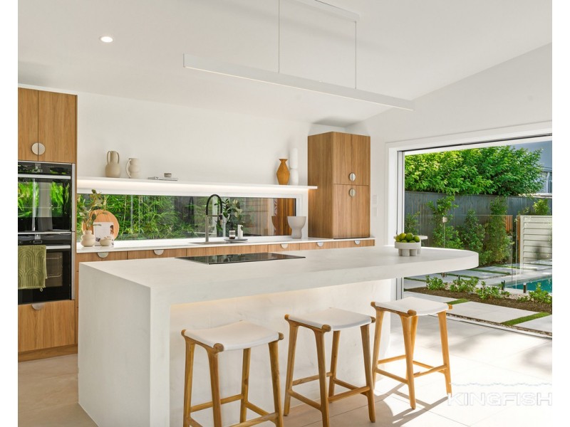 23 Savoy Drive, Broadbeach Waters QLD 4218