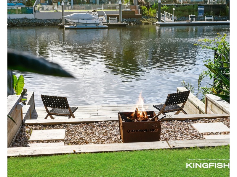 23 Savoy Drive, Broadbeach Waters QLD 4218