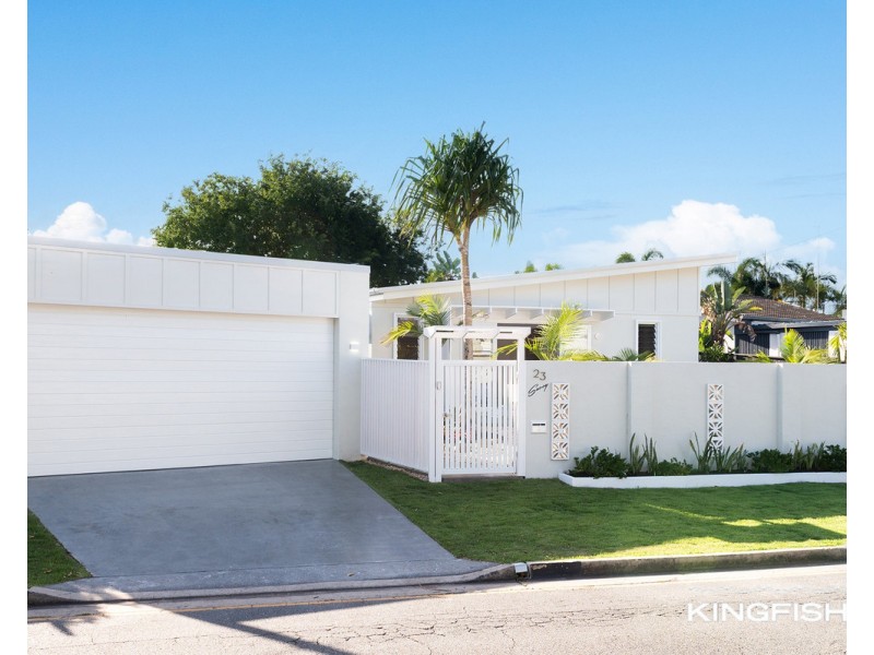 23 Savoy Drive, Broadbeach Waters QLD 4218