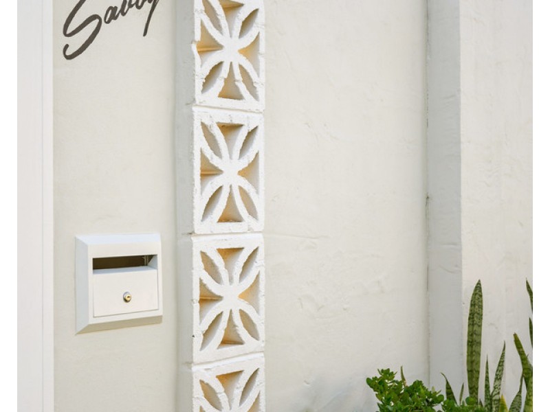 23 Savoy Drive, Broadbeach Waters QLD 4218