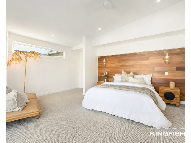 23 Savoy Drive, Broadbeach Waters QLD 4218