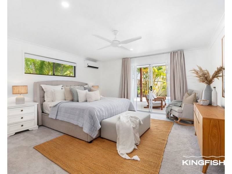 11 Courser Court, Burleigh Waters QLD 4220