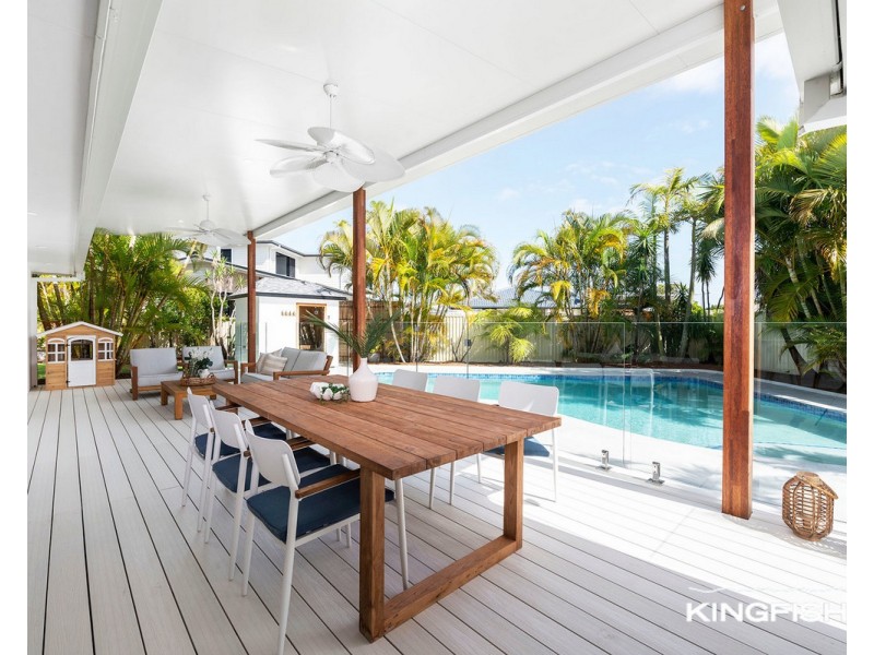 11 Courser Court, Burleigh Waters QLD 4220