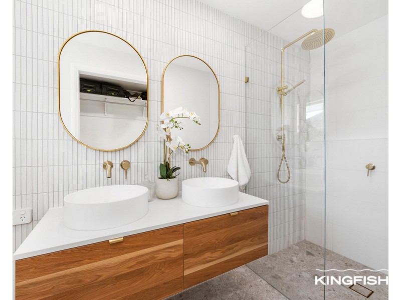 11 Courser Court, Burleigh Waters QLD 4220