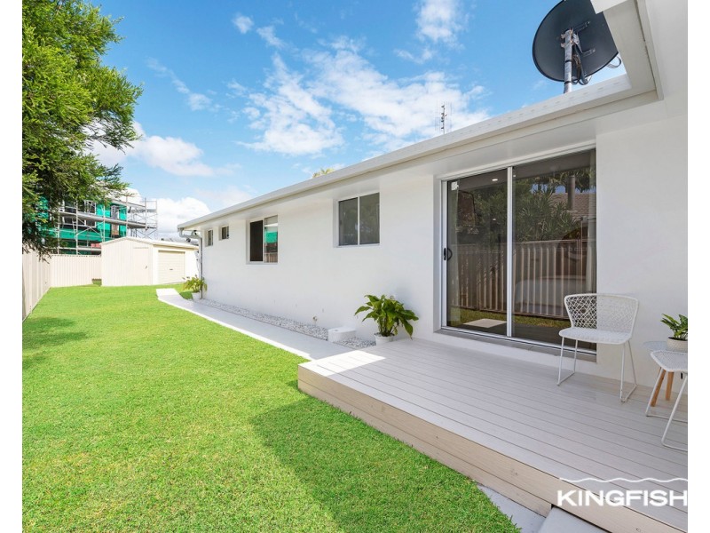 11 Courser Court, Burleigh Waters QLD 4220