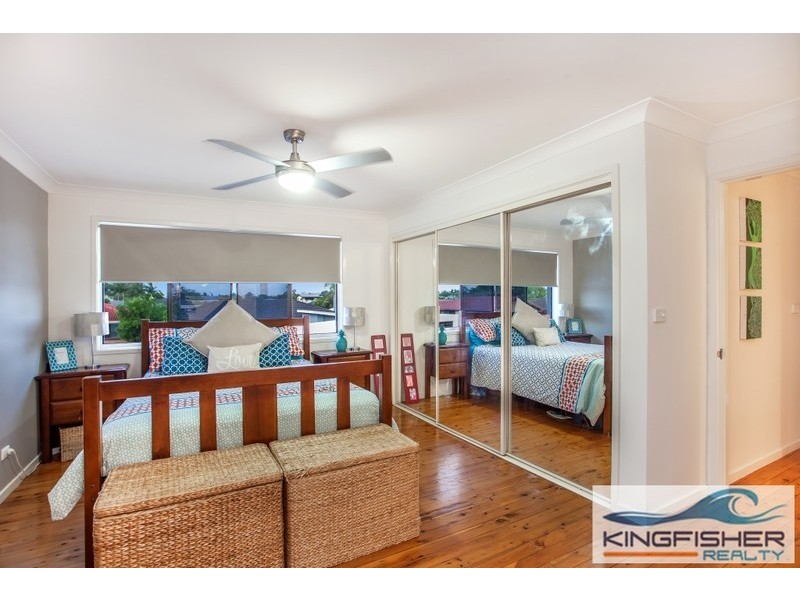 142 Acanthus Avenue, Burleigh Waters QLD 4220