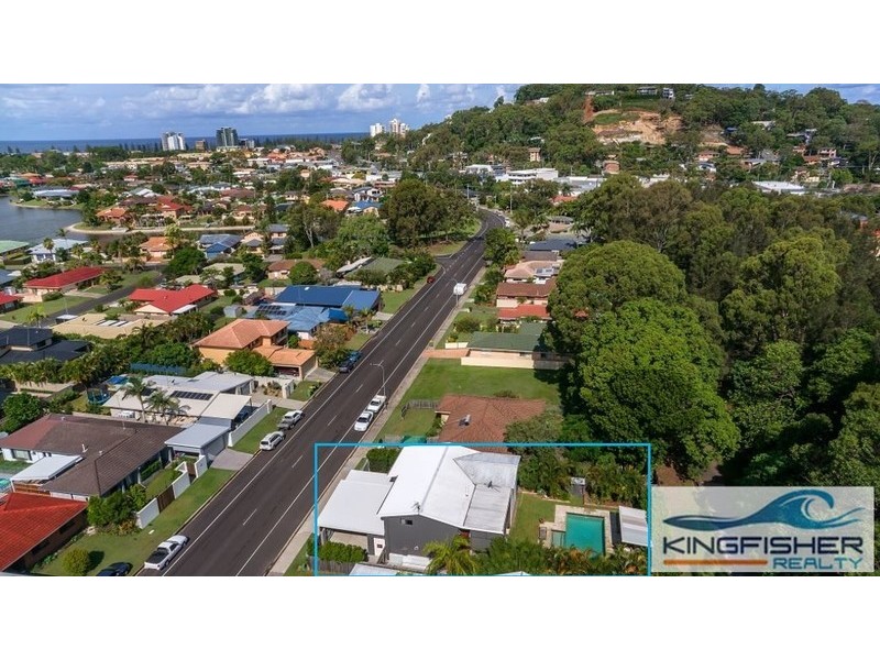 142 Acanthus Avenue, Burleigh Waters QLD 4220