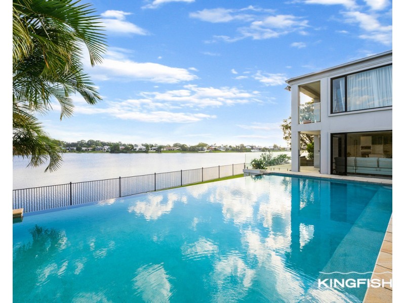 62 Burleigh Street, Burleigh Waters QLD 4220