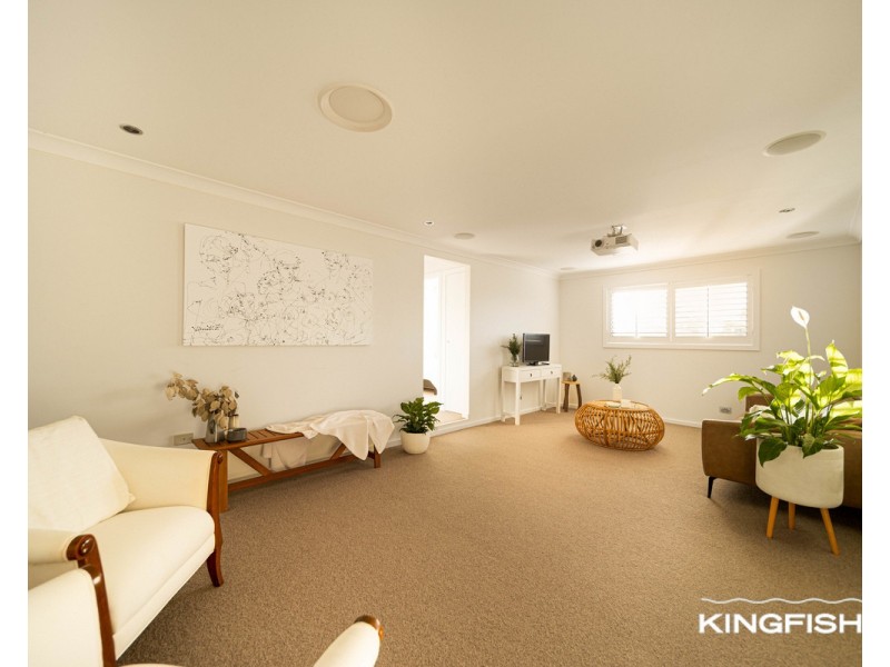 62 Burleigh Street, Burleigh Waters QLD 4220