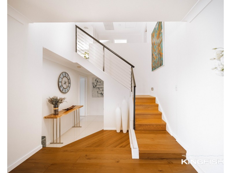 62 Burleigh Street, Burleigh Waters QLD 4220