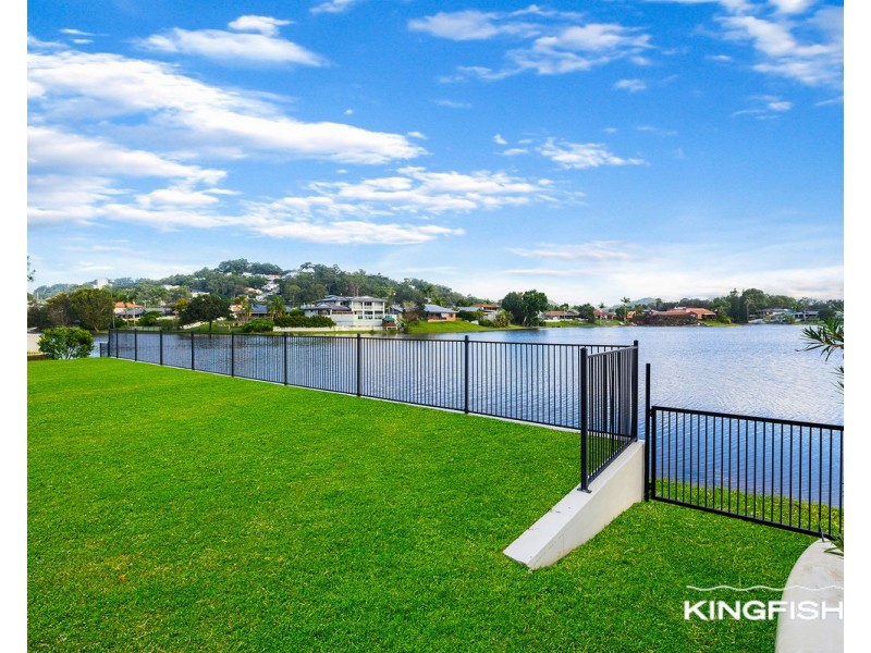 62 Burleigh Street, Burleigh Waters QLD 4220