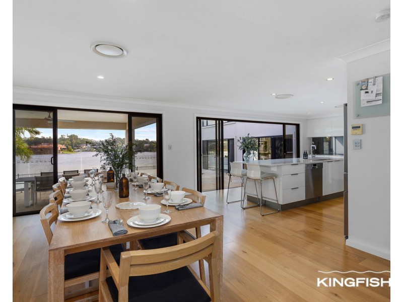 62 Burleigh Street, Burleigh Waters QLD 4220