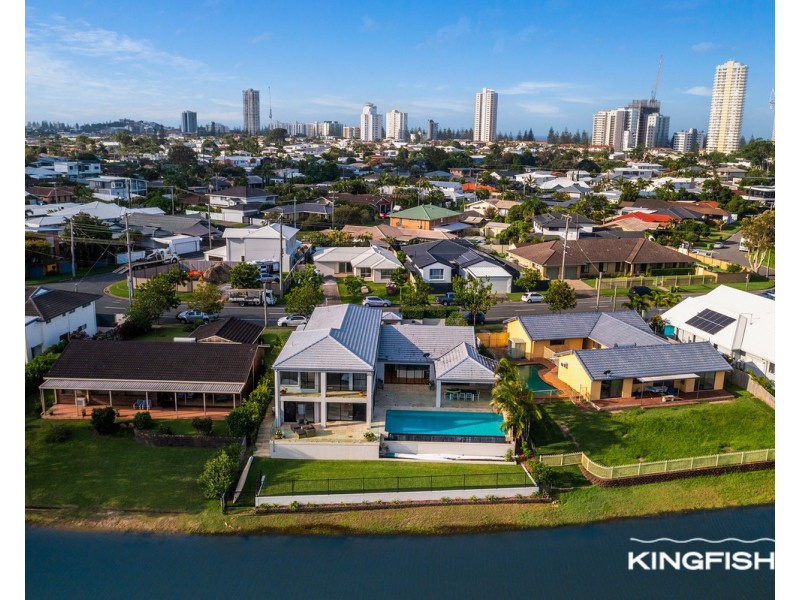 62 Burleigh Street, Burleigh Waters QLD 4220