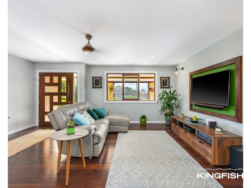 61 Bluejay Street, Burleigh Waters QLD 4220