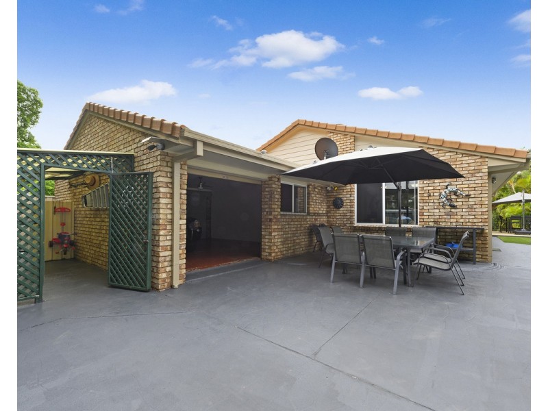 163 Harrier Drive, Burleigh Waters QLD 4220