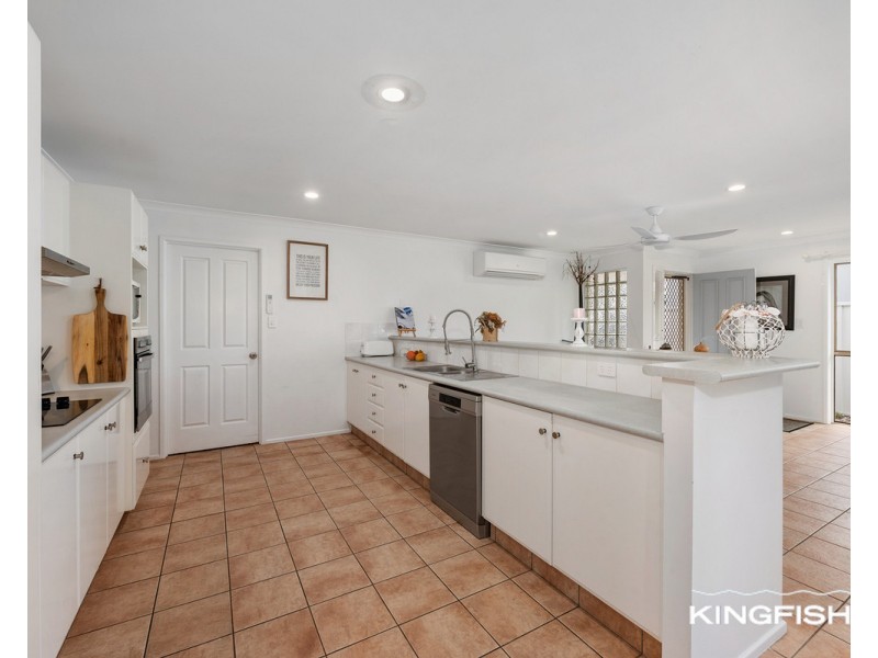 18 Rainbird Close, Burleigh Waters QLD 4220