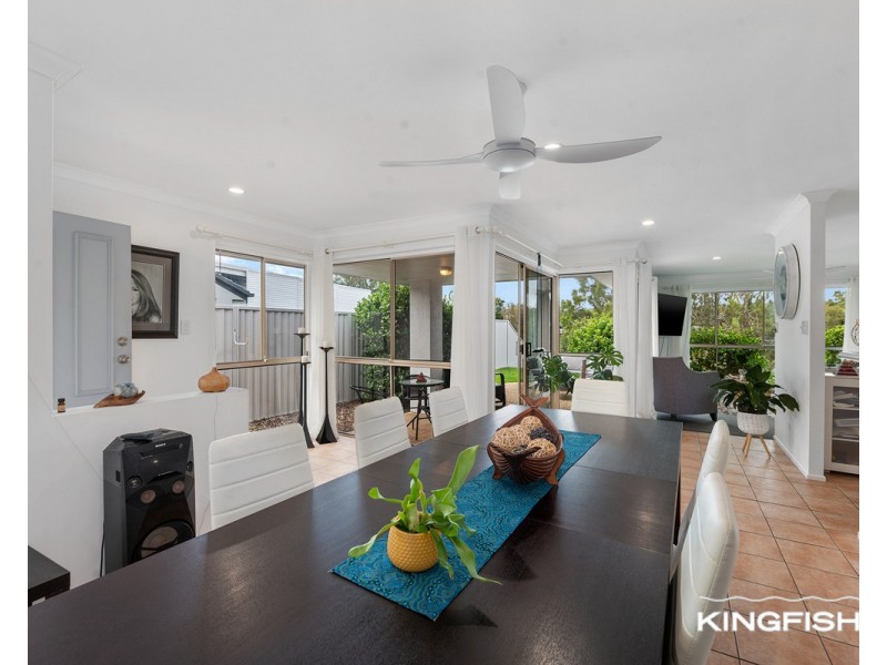 18 Rainbird Close, Burleigh Waters QLD 4220