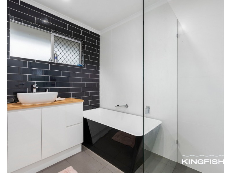 93 Allambi Avenue, Broadbeach Waters QLD 4218