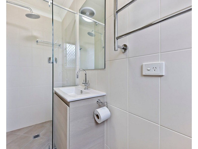 21 Egret Avenue, Burleigh Waters QLD 4220