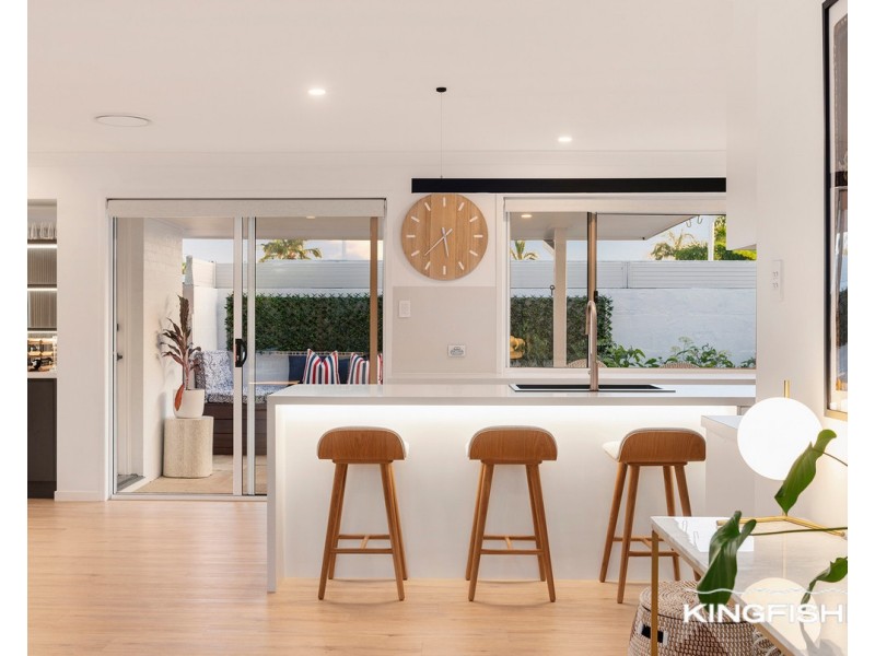 18 Furlong Street, Broadbeach Waters QLD 4218