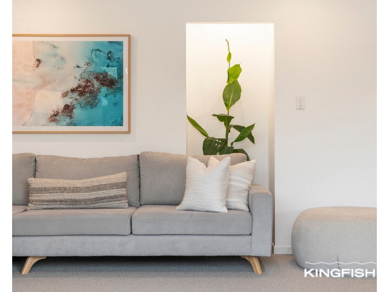 18 Furlong Street, Broadbeach Waters QLD 4218