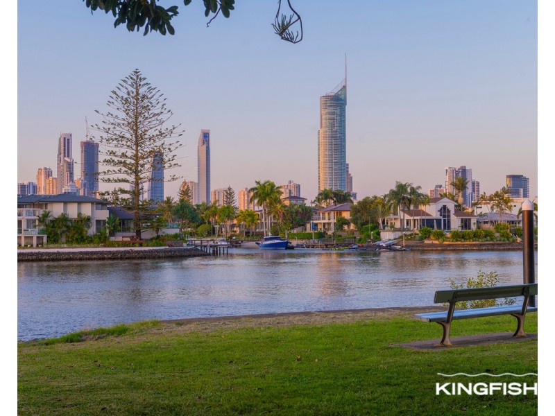 18 Furlong Street, Broadbeach Waters QLD 4218