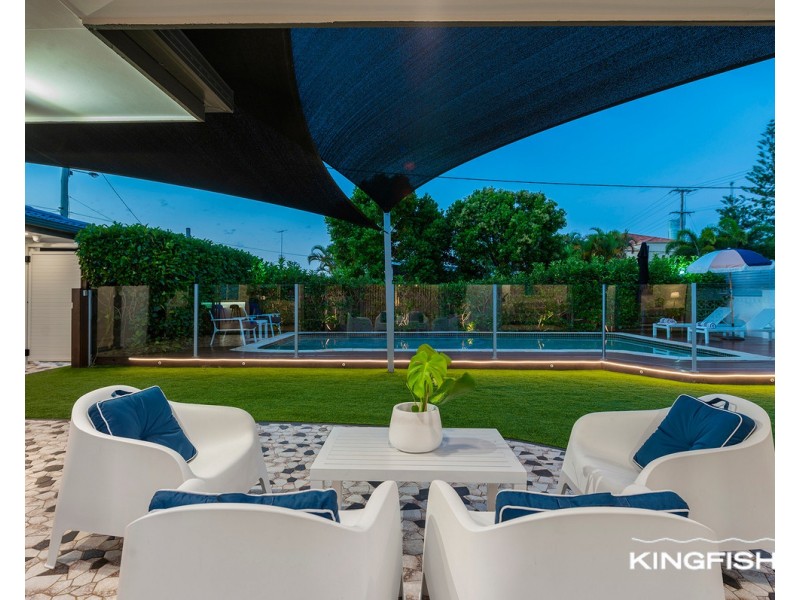 18 Furlong Street, Broadbeach Waters QLD 4218