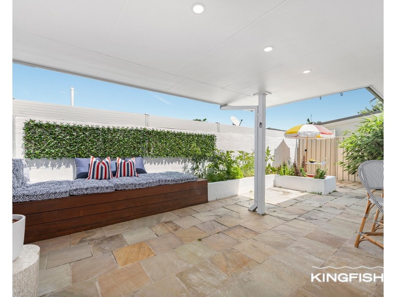 18 Furlong Street, Broadbeach Waters QLD 4218