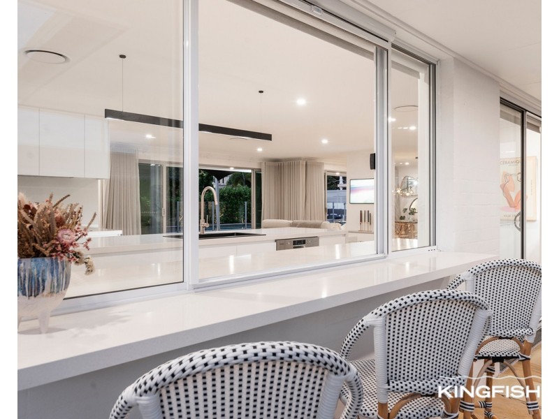 18 Furlong Street, Broadbeach Waters QLD 4218