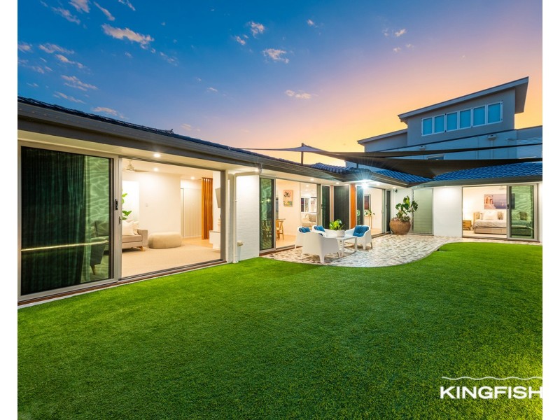 18 Furlong Street, Broadbeach Waters QLD 4218