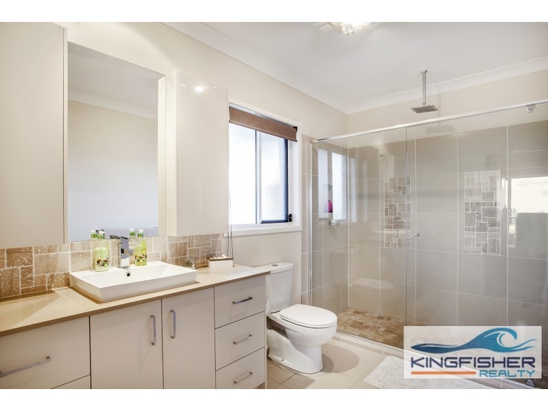 25 Southern Skies Avenue, Reedy Creek QLD 4227